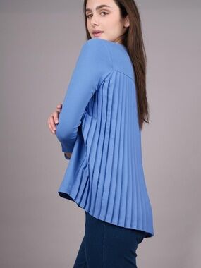 DG2 by Diane Gilman Pleated Back Swing Knit Top Size Medium